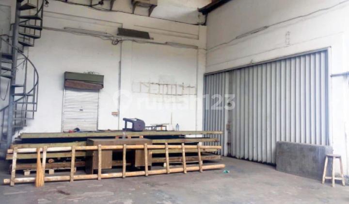 Bekas Pabrik lokasi depan bagus kamal muara
