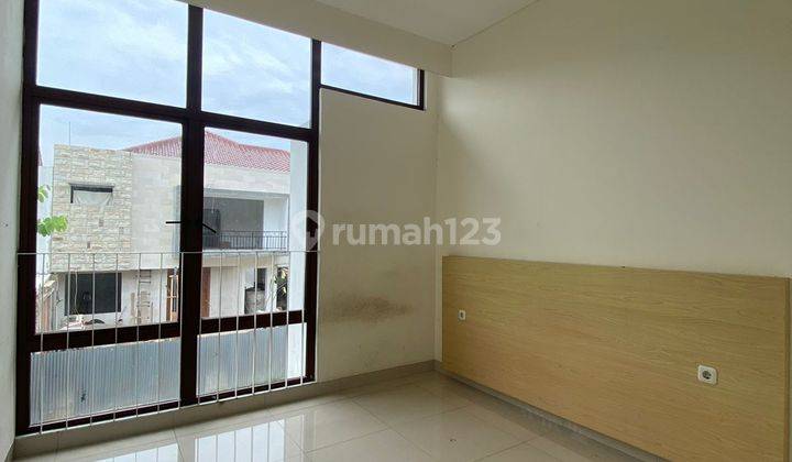 Rumah Luas 2 Lantai Cluster Lantana Jgc 2