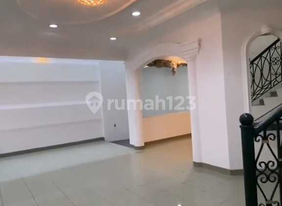 Gading Kirana Luxury House South-Facing, Kelapa Gading 2