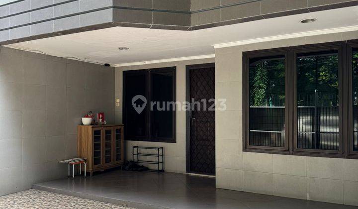 Rumah Mewah 2 Lantai Semi Furnished Kelapa Puan, Kelapa Gading 2