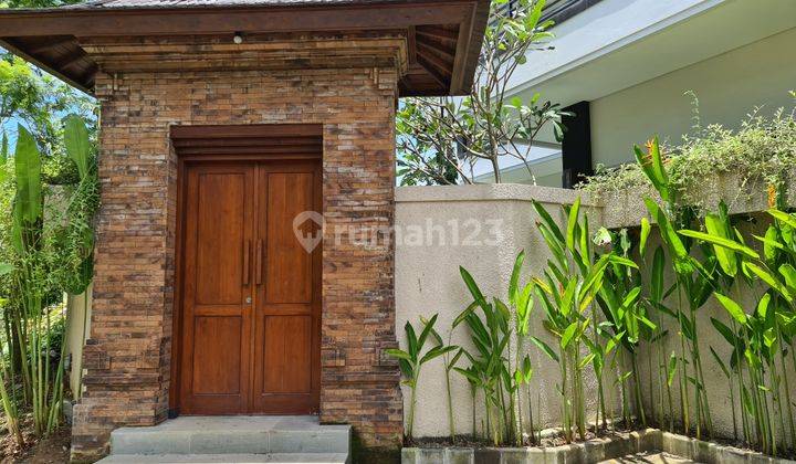 Rent Villa Ubud 2BR Semi Furnished, Tropical Vibes With The Natural Beauty Of Gianyar 2