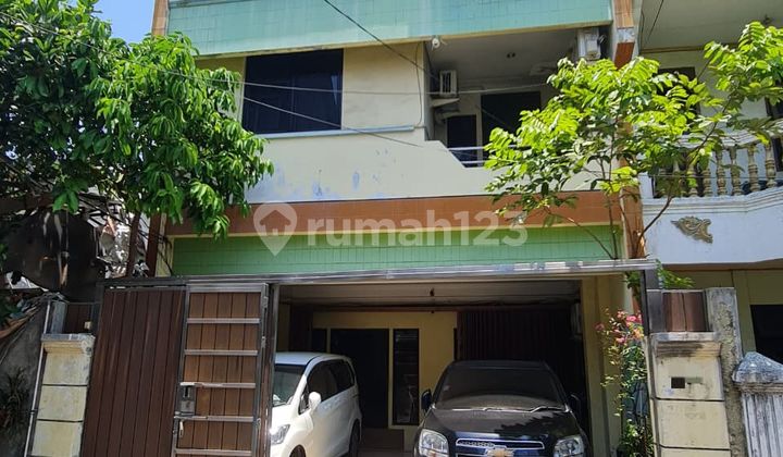 Rumah Kartini 4 Lantai Hadap Utara, Jakarta Pusat