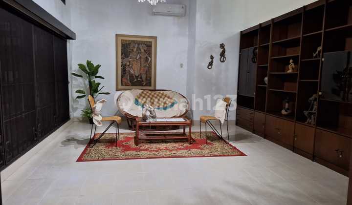 Rumah Bagus di Kebayoran Baru, Jakarta Selatan Rumah Bagus di Kebayoran Baru, Jakarta Selatan