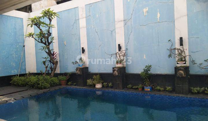 Rumah 2 Lantai Dalam Komplek di Cinere, Lingkungan Aman 2