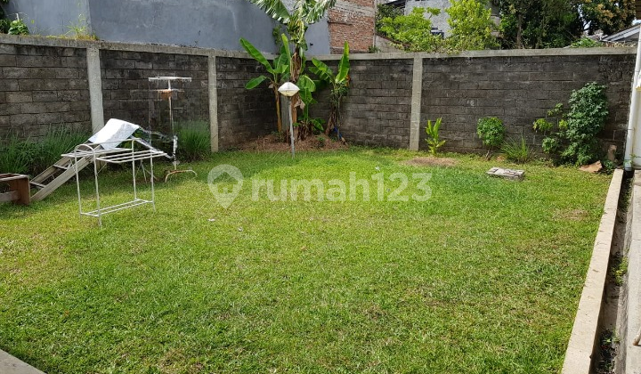 Rumah Lama Siap Huni Dalam Komplek di Pangkalan Jati