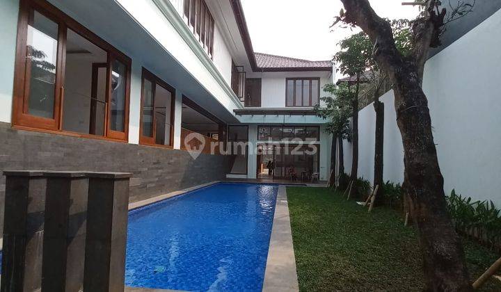 Rumah 2 Lantai Baru di Kemang, Jakarta Selatan 1