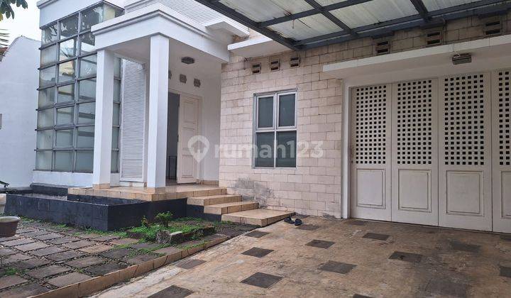 Rumah Bagus di Cinere, Depok, Lingkungan Aman 1