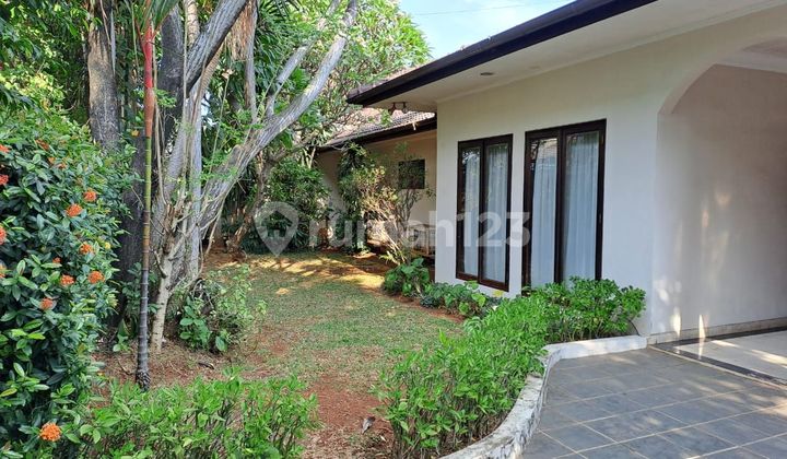 Available House FOR RENT:  
Jl. Kemang Timur, with a beautiful garden, swimming pool, spacious veranda, 4 bedrooms + 3 bathrooms, electricity 16,500 watts, 2 bedrooms + 1 bathroom for maid, land area 700m², building area 350m².  
Price: IDR 525 million/year negotiable. 2