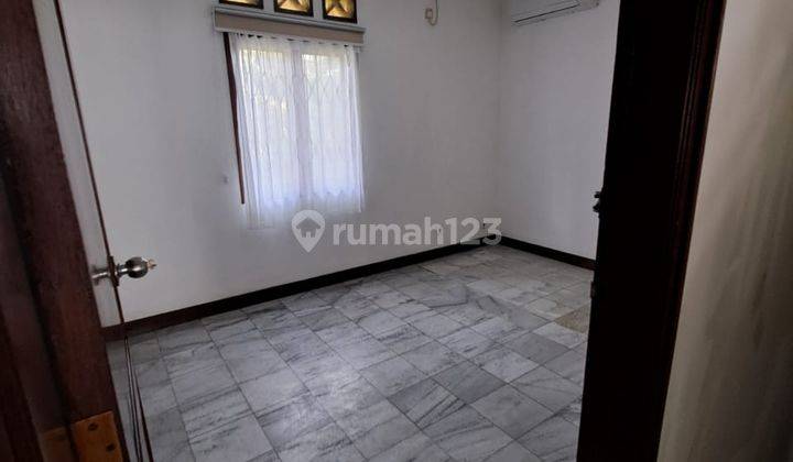 Rumah 2 Lantai Bagus di Cirendeu, Jakarta Selatan 2