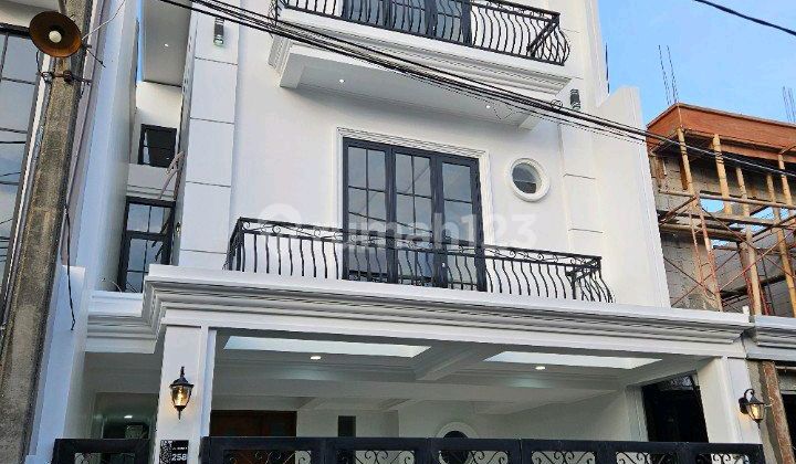 Rumah Mewah Dalam Komplek Rumah Mewah Dalam Komplek