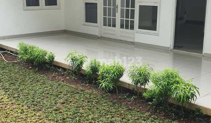 Rumah Siap Huni Di Cipete, Lokasi Strategis, Asri Halaman Luas 2