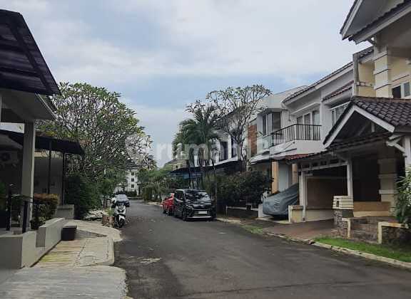 Disewakan Rumah Brand New Bintaro Sektor 9 2