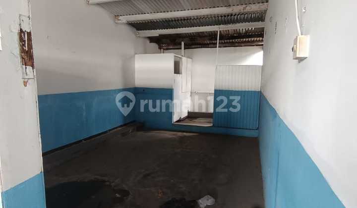 For Rent: Veteran Shop House in Bintaro with a Strategic Location 2