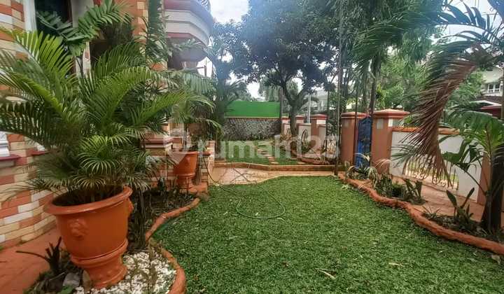 For Rent BSD House - 7 Bedrooms, Fully Furnished, Strategic Location