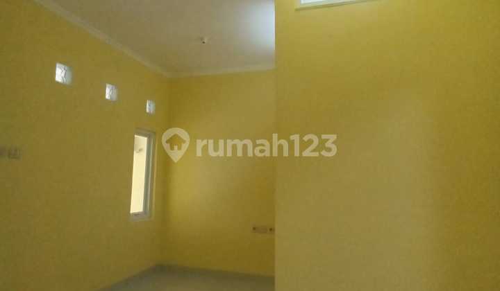 Dijual Cepat Rumah Cantik Semi Furnish Area Bintaro 2