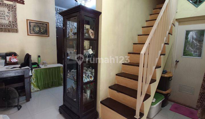 Hot Sale Rumah Bagus Lokasi Stragetis Harga Menarik Semi Furnished 2