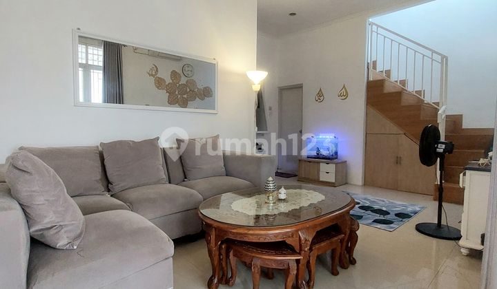 Minimalist 2.5-Story House Ready for Occupancy in Graha Raya Bintaro