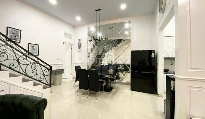 Rumah Interior Cantik Furnished Dekat Stasiun Di Jagakarsa 1