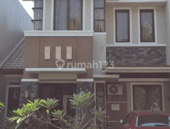 Rumah 2 Lantai Bagus Dalam Komplek di Beji, Depok 1