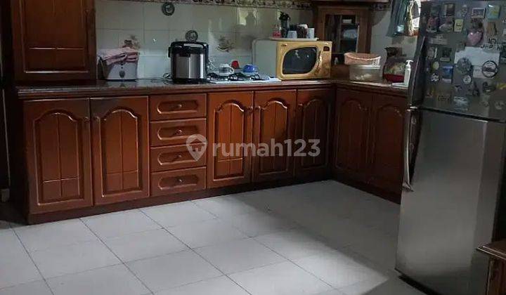 2 Unit Rumah Pekarangan Luas, Sejuk di Jagakarsa, Jakarta Selatan 2