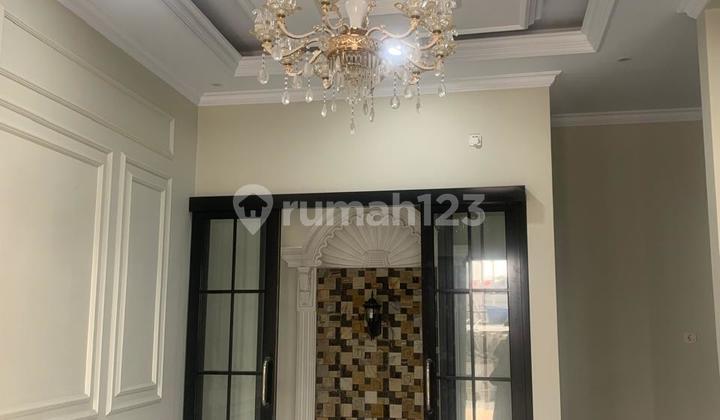 Rumah 3 Lantai Bagus di Jagakarsa, Jakarta Selatan 1