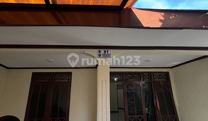 Rumah Pinggir Jalan bisa untuk Usaha di Beji Depok 10Menit ke Tol Kukusan