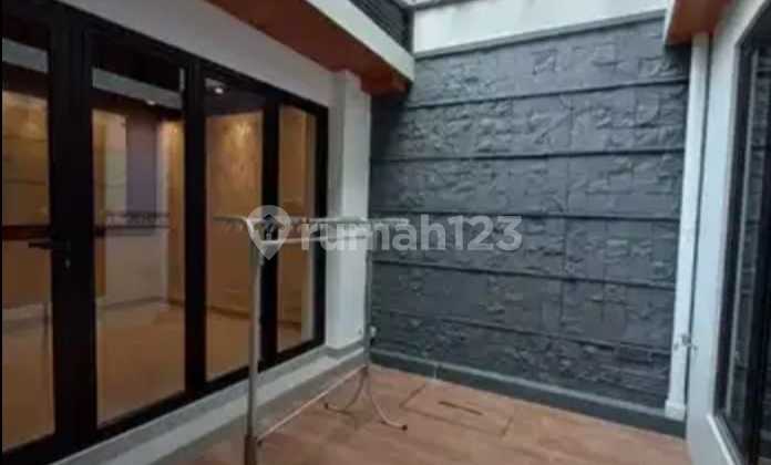 Rumah Cantik dan Bagus Dalam Komplek, Di Cinere, Depok 2