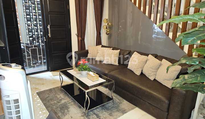 Rumah Bagus 3 Lantai Jagakarsa, Jakarta Selatan, Lingkungan Asri