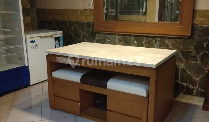 Good House in a Housing Complex in Beji, Depok, 2