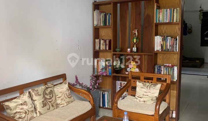 Rumah 2 Lantai Pancoran Mas, Depok, Lingkungan Aman Rumah 2 Lantai Pancoran Mas, Depok, Lingkungan Aman