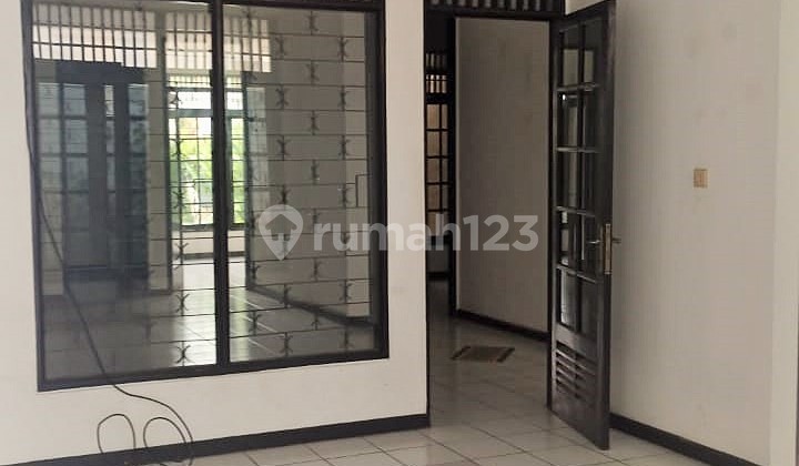 Nice House in a Complex in Lebak Bulus, Safe and Green Neighborhood