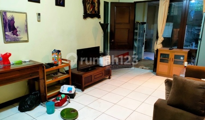 Rumah Hook di Villa Cinere Mas, Jalan Lebar, Lingkungan Sejuk