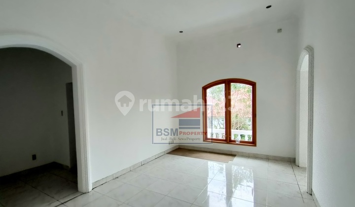 Rumah Hook di Puri Cinere, Jalan Lebar Lingkungan Aman, Strategis 2