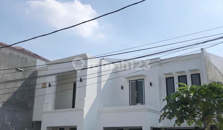 2 Unit Rumah 2 Lantai Dalam Komplek di Cinere, Depok 2 Unit Rumah 2 Lantai Dalam Komplek di Cinere, Depok