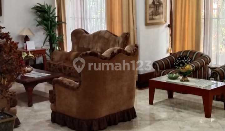 Rumah 2 Lantai Bagus di Ciputat Timur, Tangerang Selatan