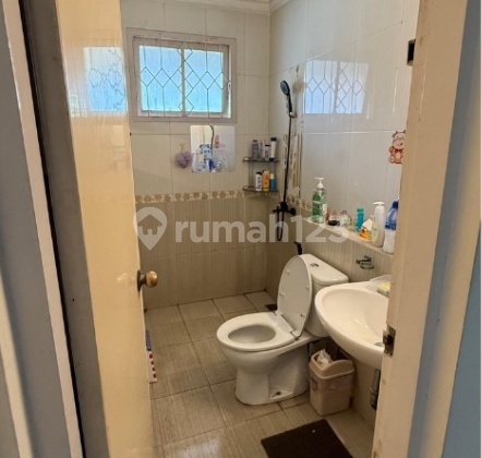 Rumah Siap Huni Dalam Komplek Tanjungbarat 2