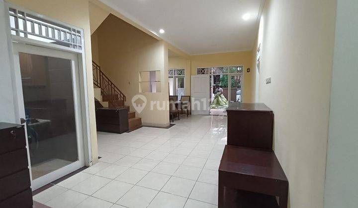Rumah Bagus 2 Lantai Limo, Depok, Lingkungan Aman 1