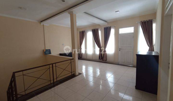 Rumah Bagus 2 Lantai Limo, Depok, Lingkungan Aman 2