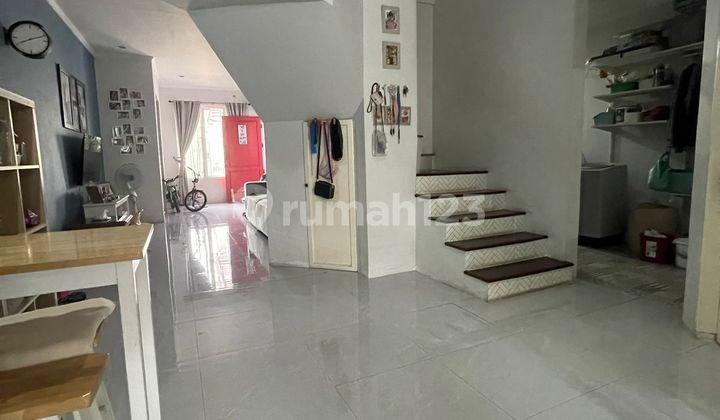 Quick Sale: Move-In Ready House in Cirendeu, 20 Minutes to Lebak Bulus 2