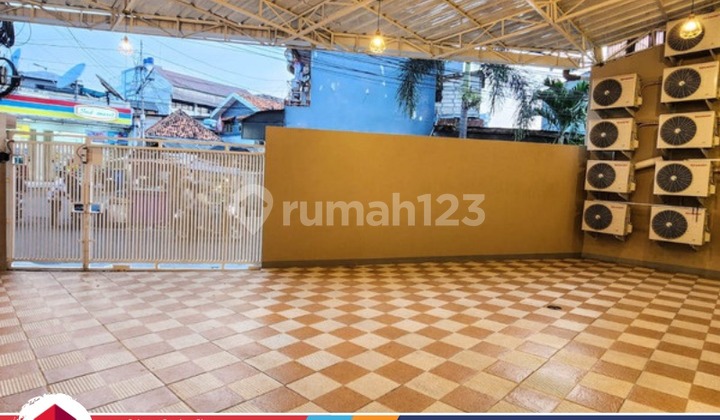 2 Lantai di Jalan Tanah Abang , Jakarta Pusat 2