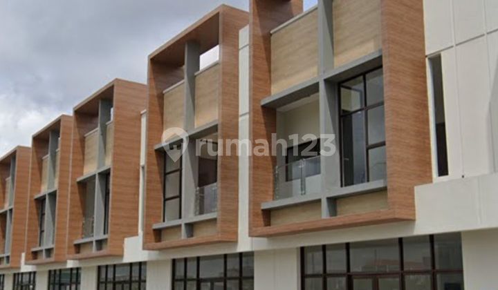 Shop House in Savoy Jakarta Garden City Ready to Live In Spacious Parking Flood-Free