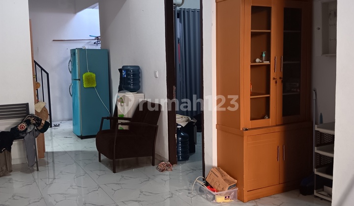 Cheap, This 6-Meter Wide Metland Menteng House is Ready to Occupied, Can Use Mortgage.