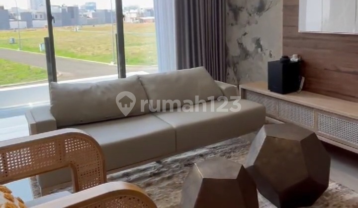 Rumah 3 Lantai Lebar 7 Ada Attic Dan Rooftop Resort Home Balkon Luas Bebas Banjir Bonus Solar Panel