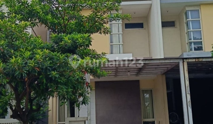 2-Story House for Rent, Strategically Located and Flood-Free in Samata Cluster, Harapan Indah Bekasi, Ready to Occupied Fully Renovated