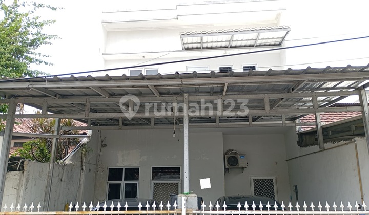 Rumah 2 Lantai 4 Kamar Taman Modern Cakung Jual Cepat bisa KPR 2
