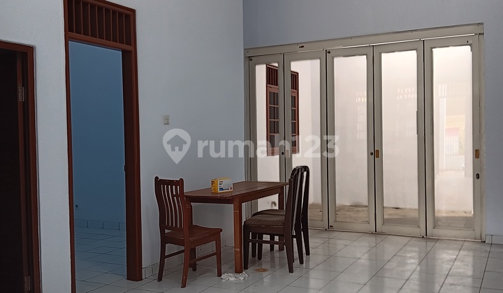 Murah Nih Rumah 150M2 Metland Menteng Cakung Baru Renov Siap Huni bisa KPR