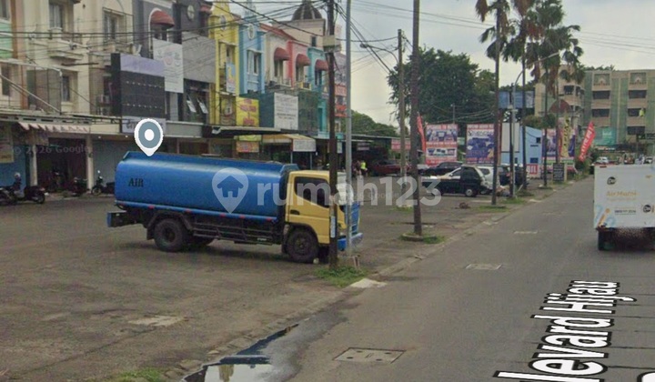 3-Story Shop House in Harapan Indah Bekasi For Quick Sale at Owner's Price Spacious Parking