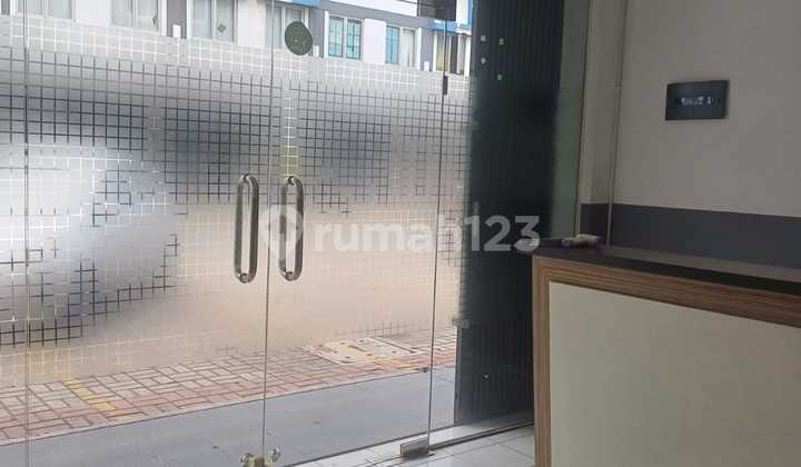 Ruko Gandeng Gading Bukit Indah Jual Cepat Parkiran Luas