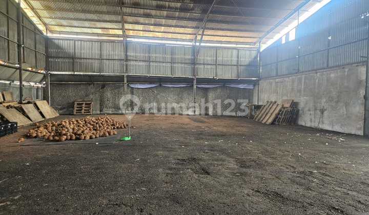 Warehouse and Office Cakung 500m2 Ready for Business Flood-Free Spacious Parking Secure