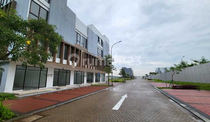 Ruko Alfresco Dual Concept Jbd Jgc 2 Lantai 2 Facade Pintu Depan Belakang